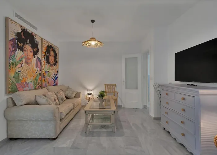 Tropical Chic Apartment In San Pedro Marbella - San Marino III